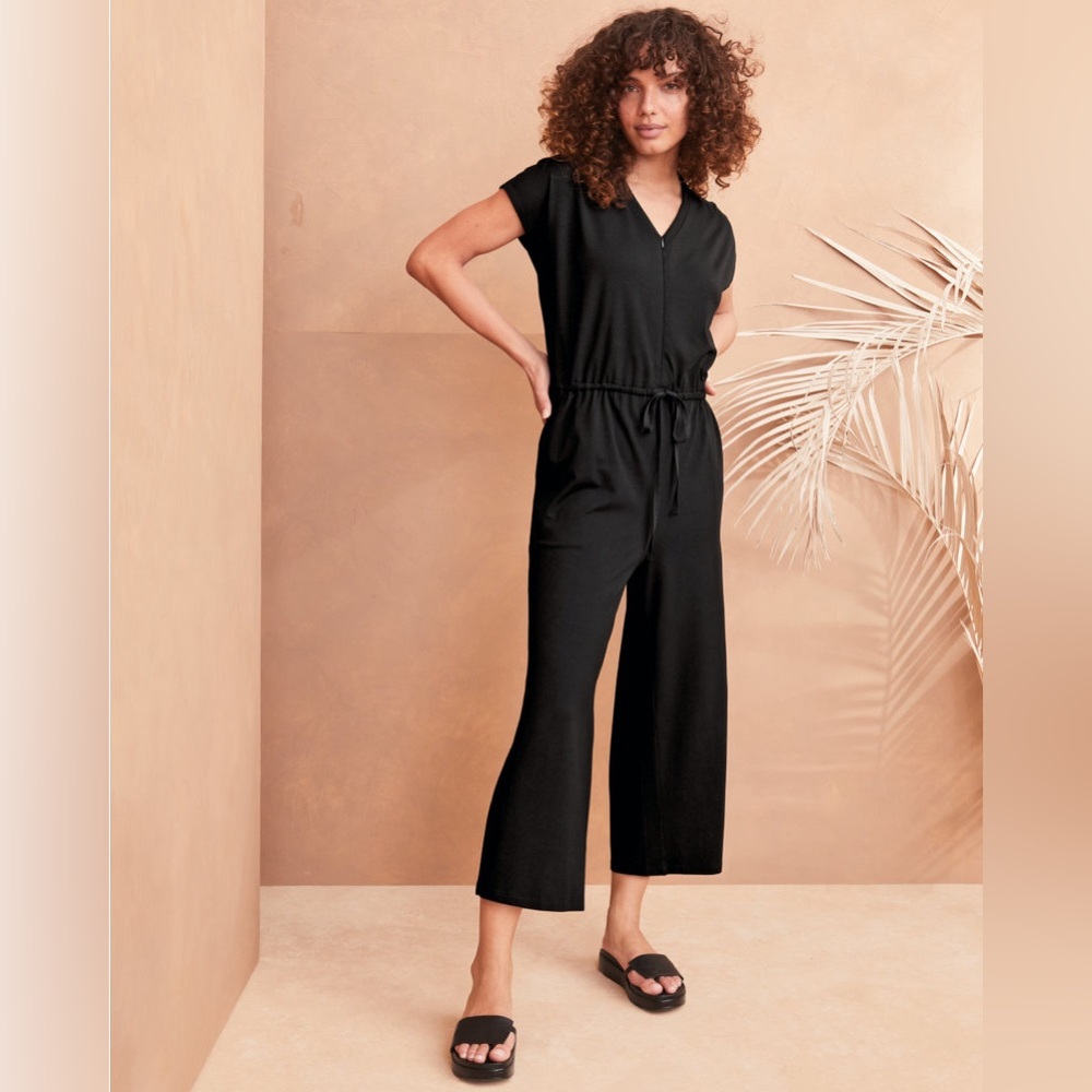 Eileen Fisher Black V-Neck Short Sleeve Wide-Leg Jumpsuit